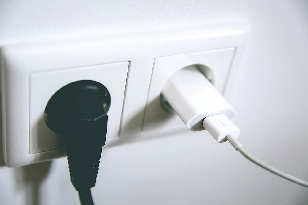 Tout savoir sur les prises électriques et la tension secteur en Espagne