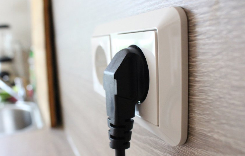 Électricité au Caire et en Égypte : Le guide pratique pour une installation sans stress